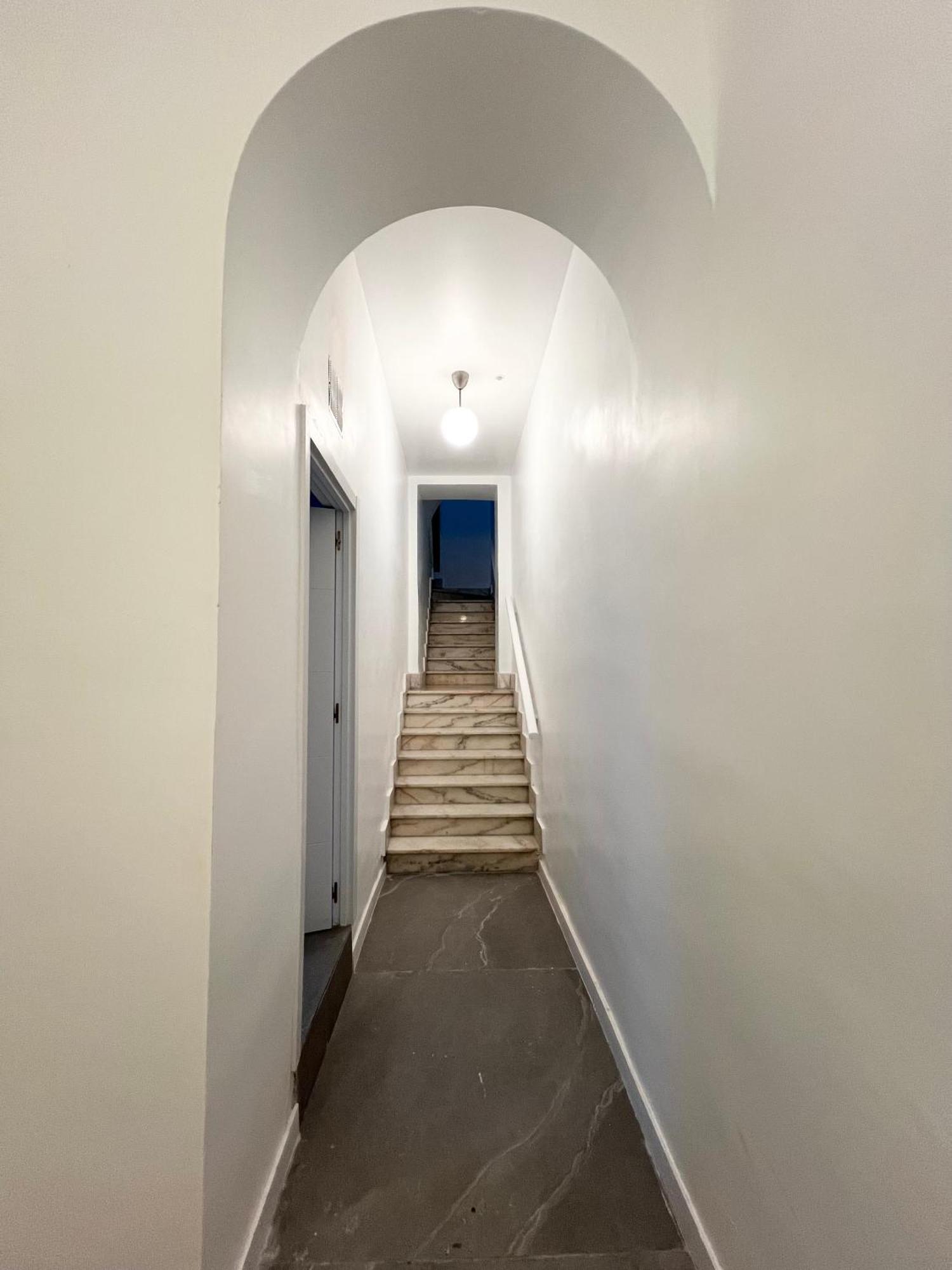 Hostel Space Capsule Madrid Ngoại thất bức ảnh