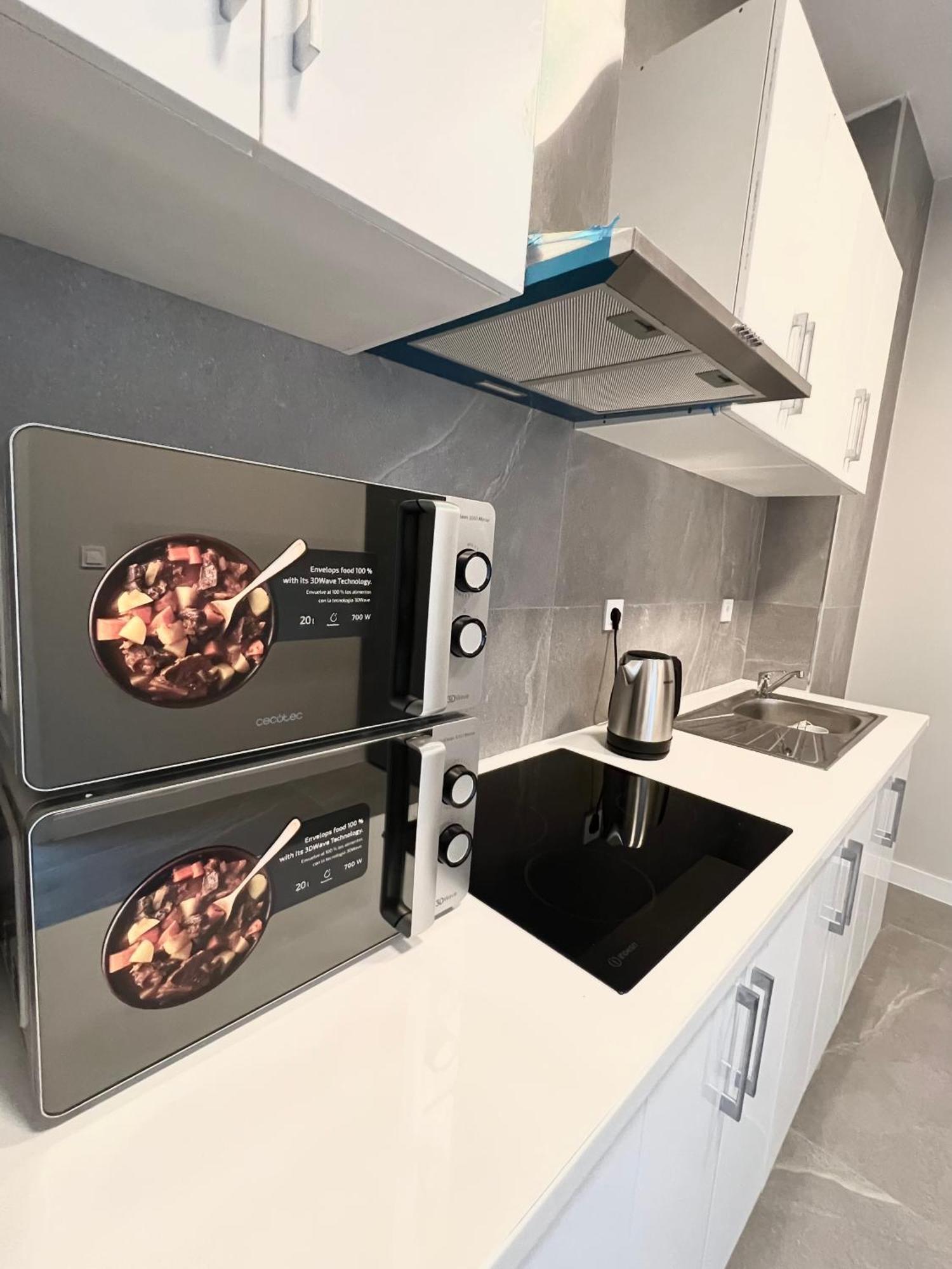 Hostel Space Capsule Madrid Ngoại thất bức ảnh