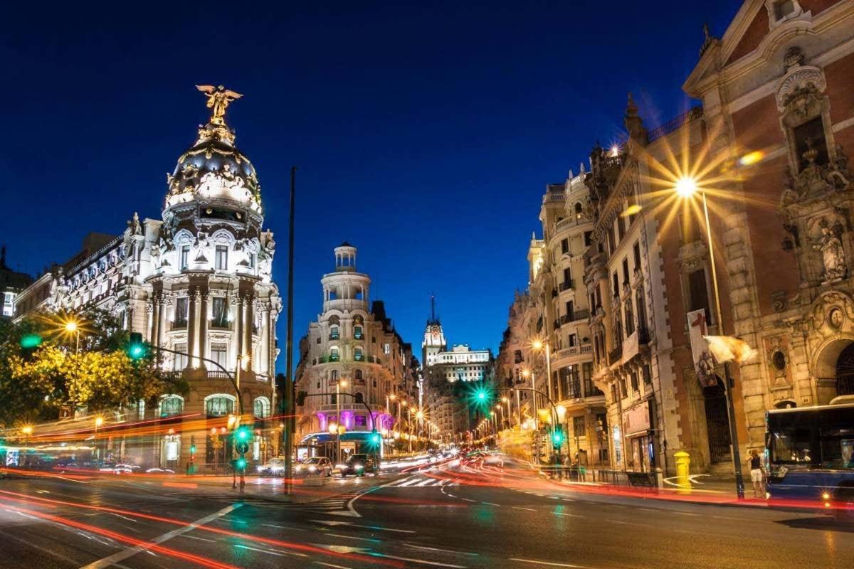 Hostel Space Capsule Madrid Ngoại thất bức ảnh
